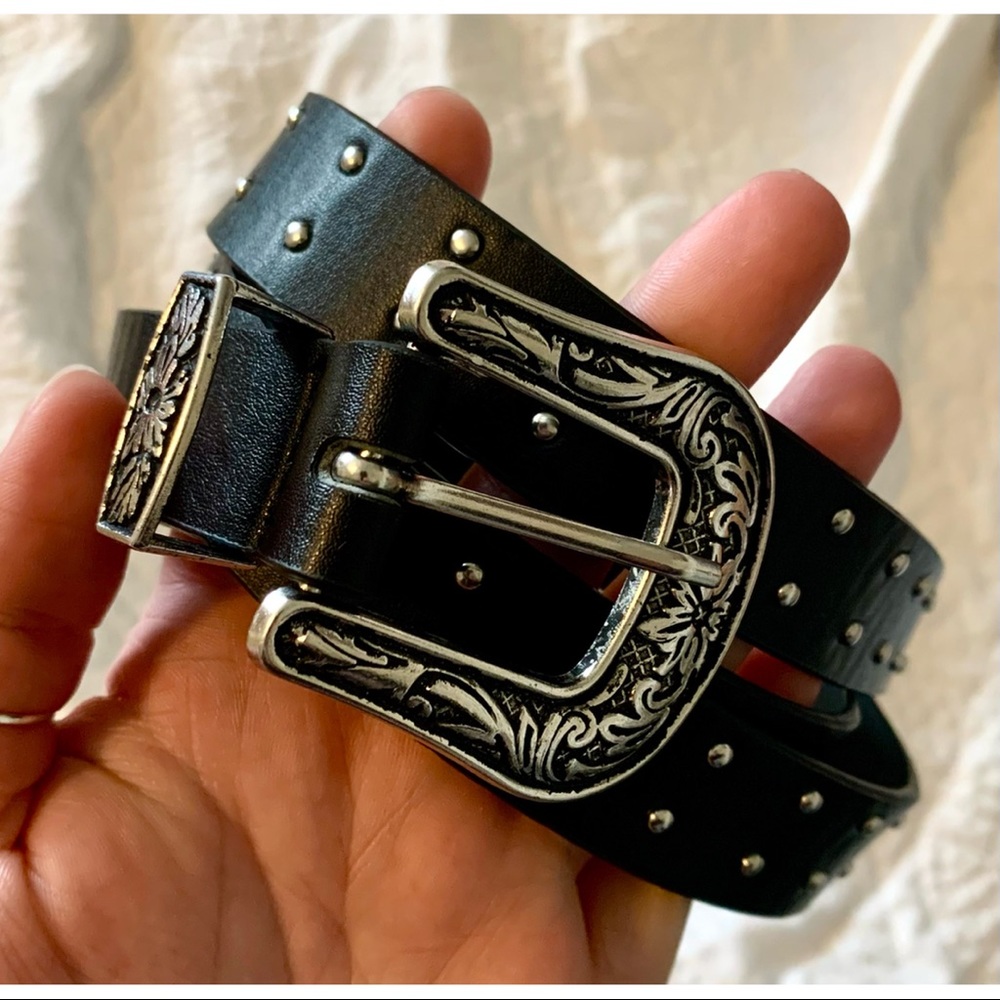 ✨NWOT✨ Nasty Gal Plus Size Studded Faux Leather Western Belt